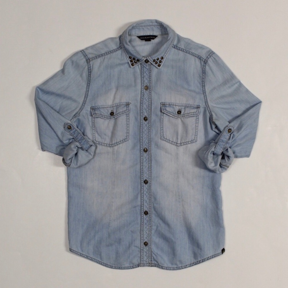ROCK & REPUBLIC BUTTON-DOWN SHIRT